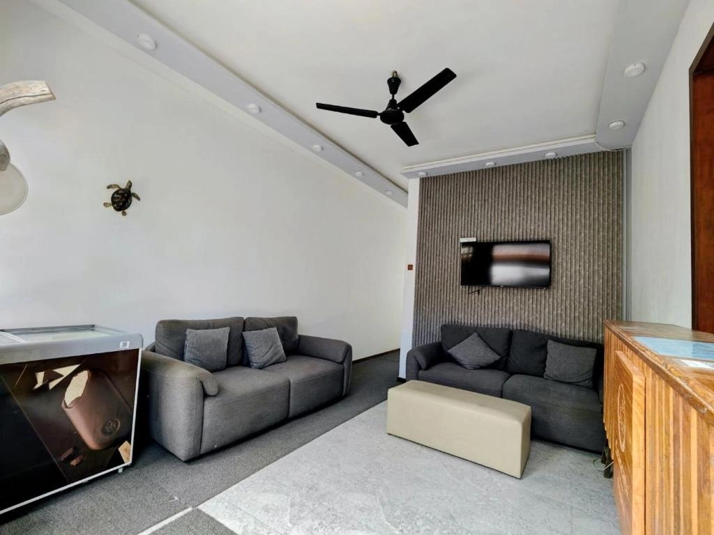 Comfortable shared lounge at Seascape Retreats